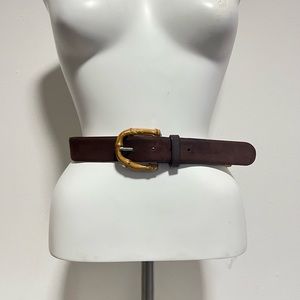 Banana Republic brown suede belt with bamboo buckle. Size 30.